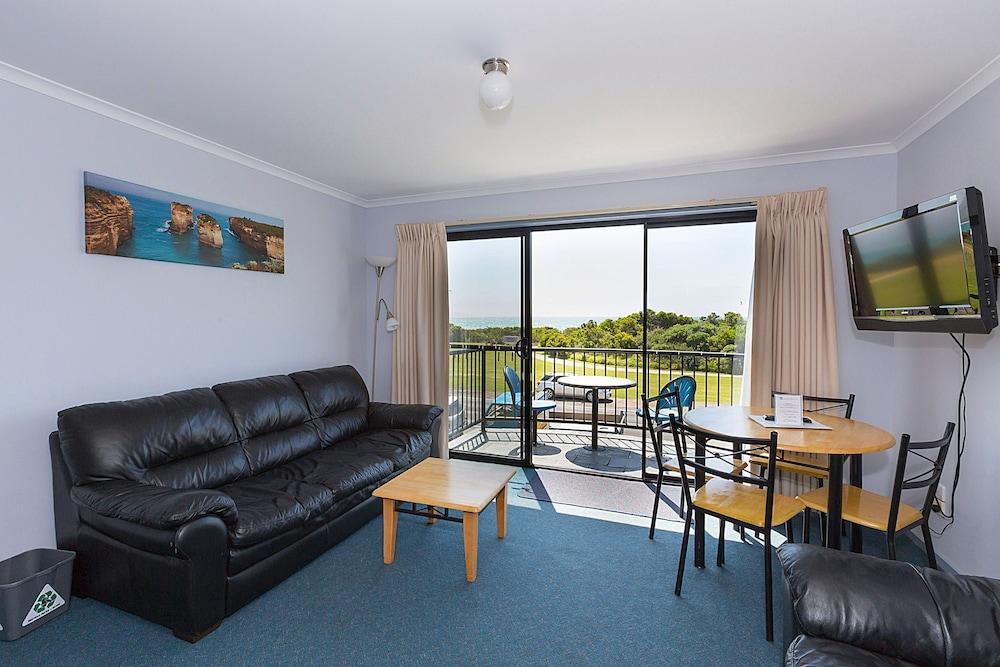 Apollo Bay Waterfront Motor Inn Exterior photo